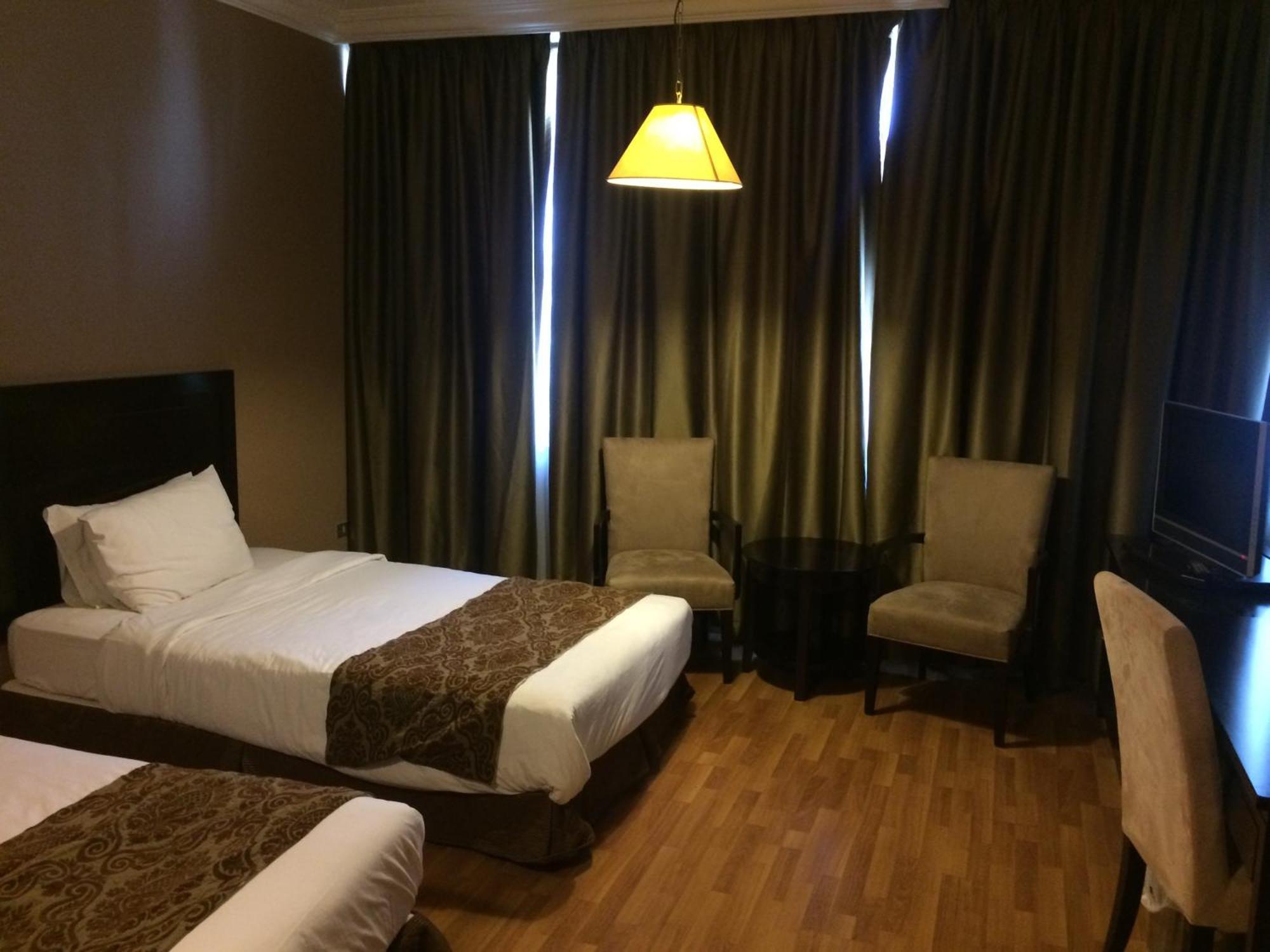 Shepherd Hotel Amman Room photo